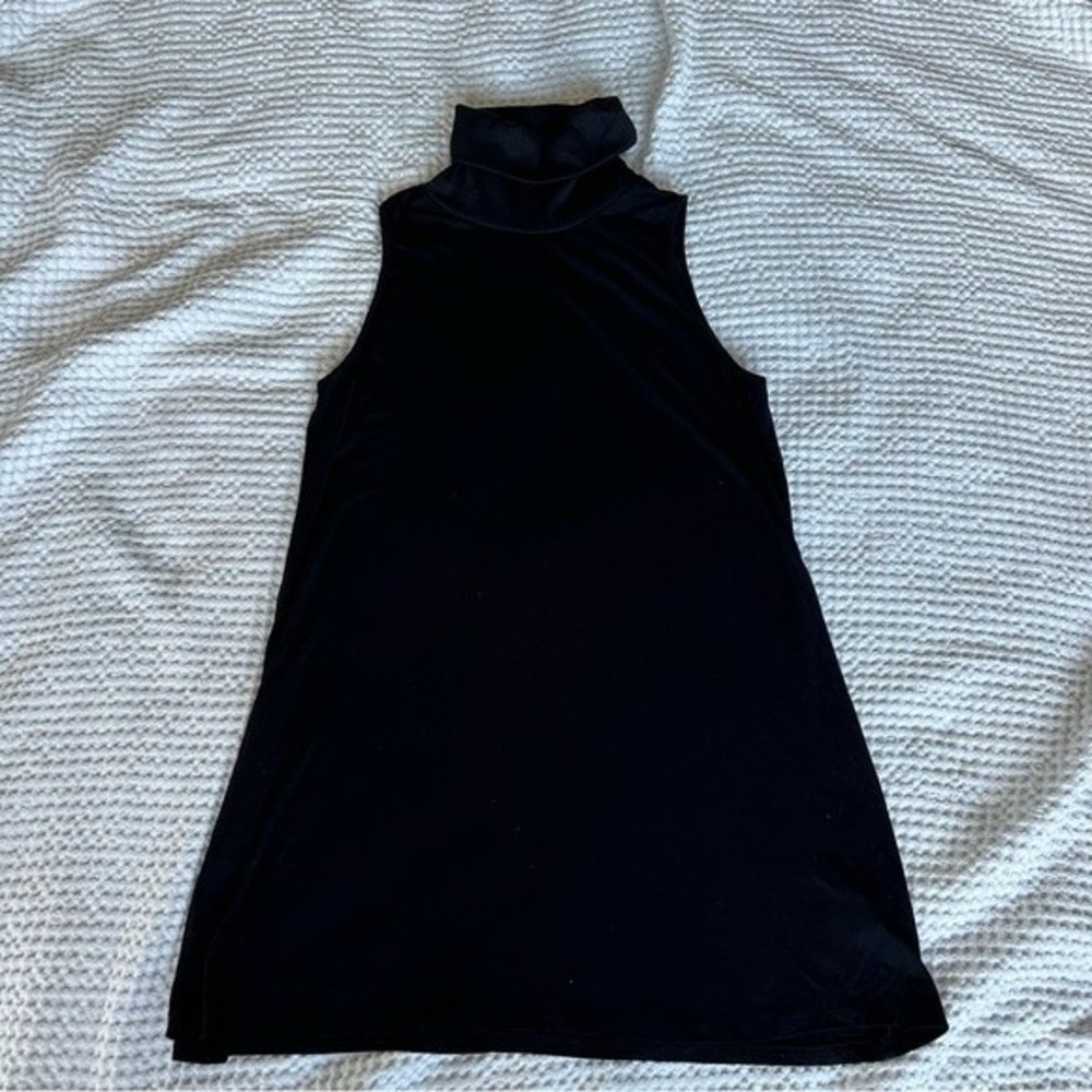 Black Sleeveless Turtleneck Shift Dress